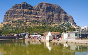 m_activities-nashik-saptashrungi-temple_l_400_640